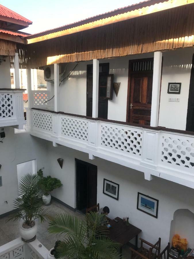 Zlife Stone Town Hostel Zanzibar Exterior photo