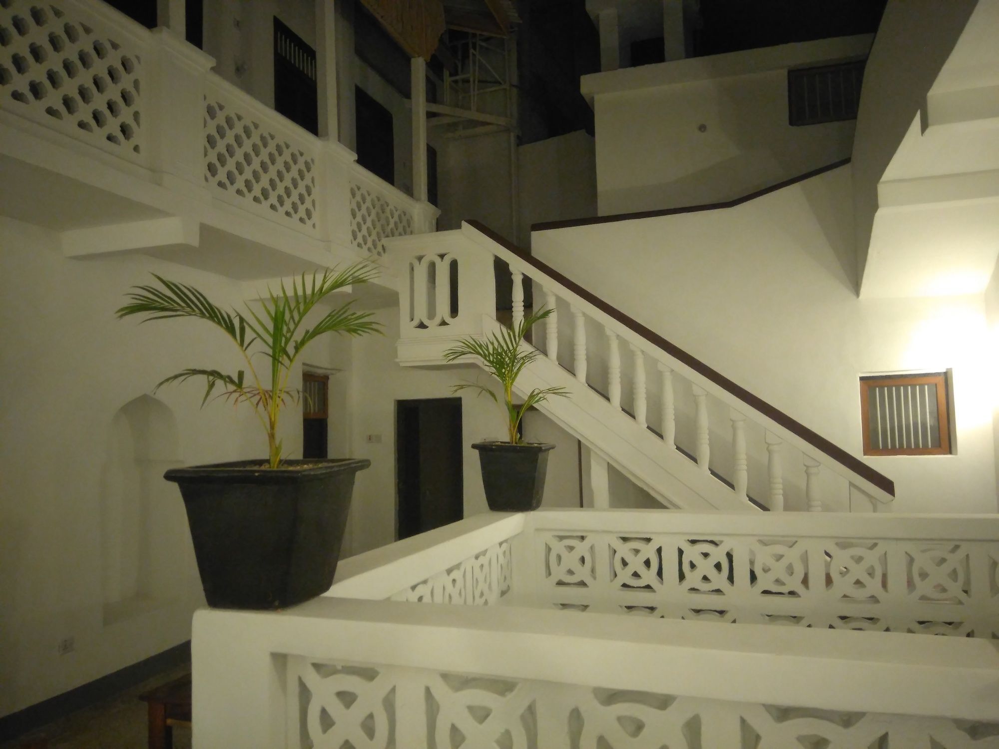 Zlife Stone Town Hostel Zanzibar Exterior photo